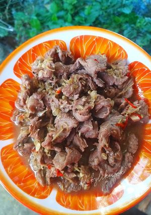 Hình của món Bò xào sả ớt.