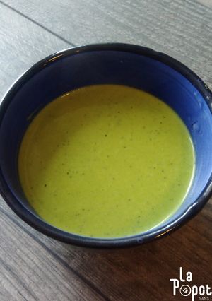 Une photo de Soupe de petits pois à la menthe fraîche