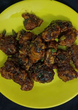 চিকেন পকোড়া (chicken pakoda recipe in Bengali) রেসিপির প্রধান ছবি