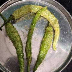 A picture of Fried chilli.