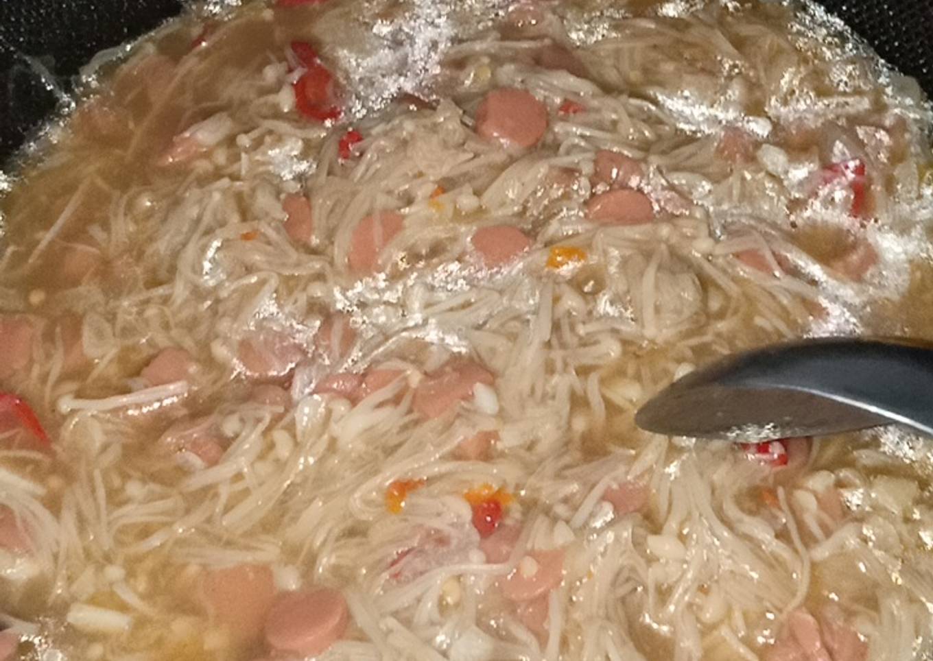 Tumis jamur enoki sosis