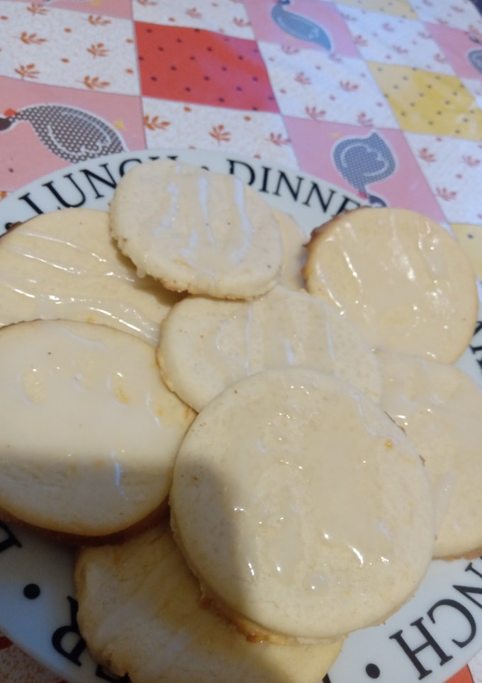 Una foto de Galletitas de limón sin manteca 😋