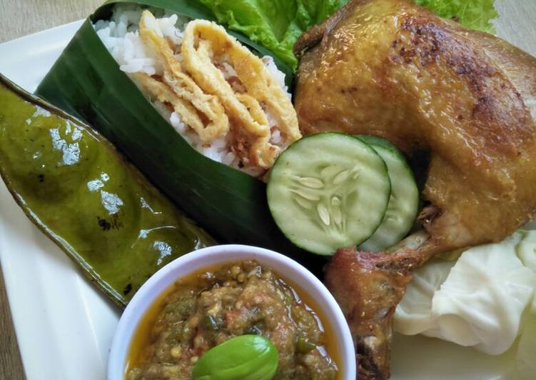 Resep Ayam Penyet Nasi Uduk #FestivalResepAsia#Indonesia#Ayam yang Menggugah Selera