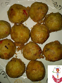 A picture of Potato balls.