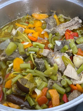 Langkah Mudah untuk Menyiapkan Resep Asem2 daging sapi daun kedondong yang Lezat