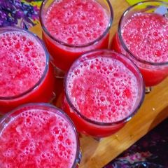A picture of Water melon juice.