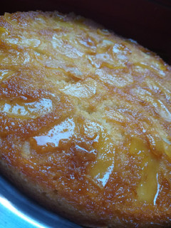 Una foto de Torta invertida de manzana