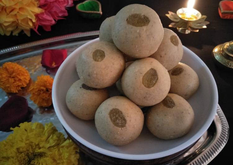 KANIK LADOO (SAAKHARECHE LAADOO/WHOLE WHEAT FLOUR LAADOO)