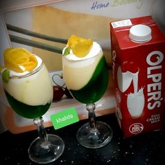 A picture of #Creamy Mango Vanilla Custard jelly.