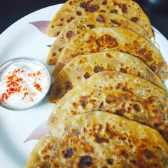 A picture of Sattu Paratha.