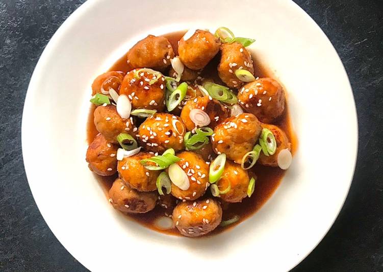 Korean Sticky BBQ Chicken Meatballs