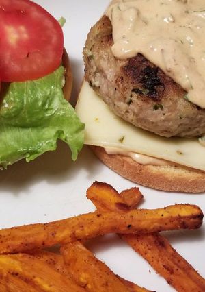 A picture of Chipotle Turkey burgers.