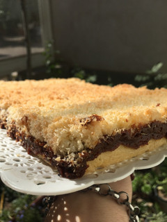 Una foto de Tarta de coco y dulce de leche