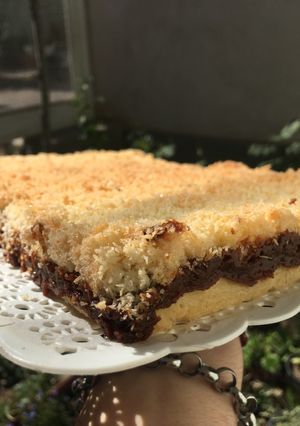 Una foto de Tarta de coco y dulce de leche
