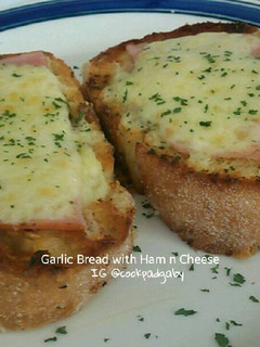 Foto resep Garlic Bread with Ham n Cheese