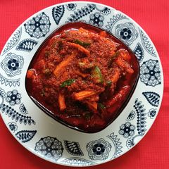 A picture of Carrot and Capsicum Instant Pickle.