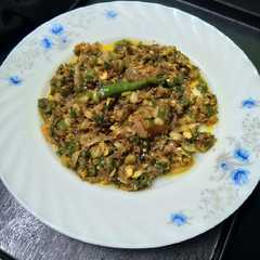 A picture of পেয়াজ কলি ডিম আলু দিয়ে ভাজি.