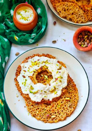 রাজস্থানী মালাই ঘেভরই(Rajasthani malai ghewar recipe in Bengali) রেসিপির প্রধান ছবি