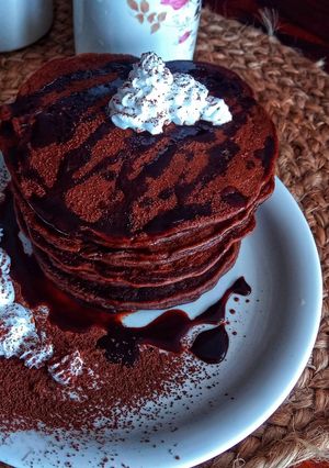 A picture of Chocolate banana pancakes.