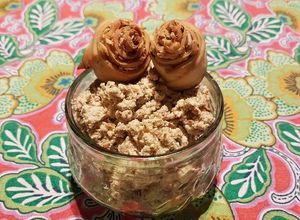 Una foto de Tapenade de almendras y aceitunas