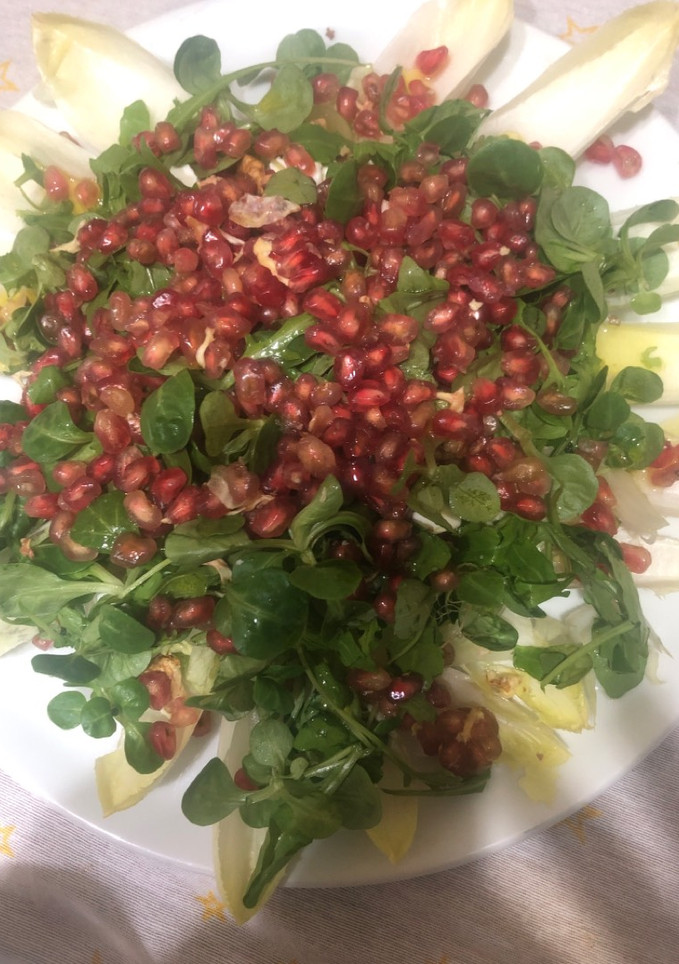 Una foto de 450. Ensalada Navideña (entrante)