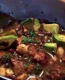 Pozole de masitas de puerco fritas