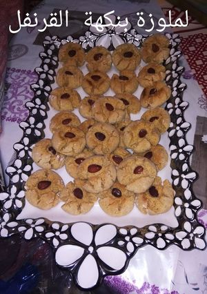 A picture of Ghriba Cookies with Almonds and Sesame, Clove-Flavored.