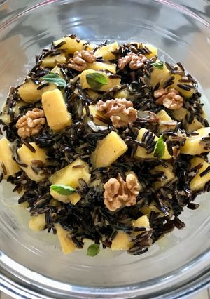 Φωτογραφία της συνταγής 🍍Εξωτική Σαλάτα με Άγριο Ρύζι, Ανανά & Αρωματική Σος