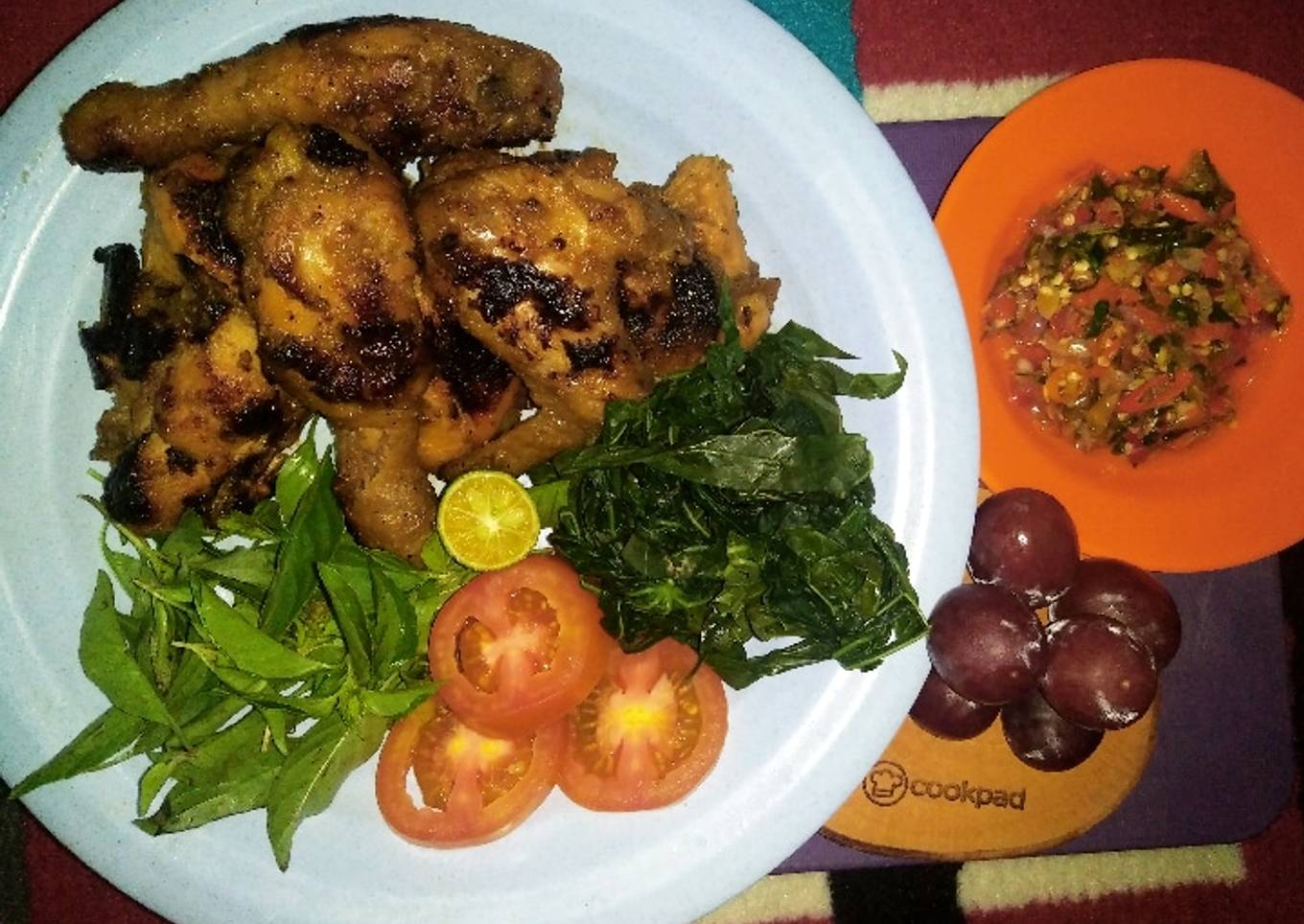 Ayam bakar di sambal malam