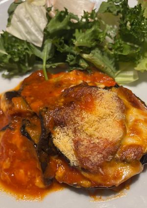 Una foto de Berenjena a la parmigiana
