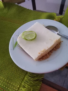 Una foto de Pie de limón 🍋😋