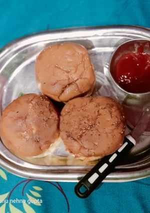 बर्गर (Burger recipe in Hindi) रेसिपी मुख्य फोटो