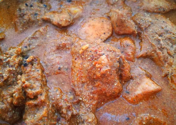 Recipe of Tasteful Chicken Chaap (Bengali style chicken in thick poppy paste)