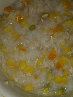 Foto resep (MPASI 8+ Slow cooker) Bubur Jagung Ayam Sayur