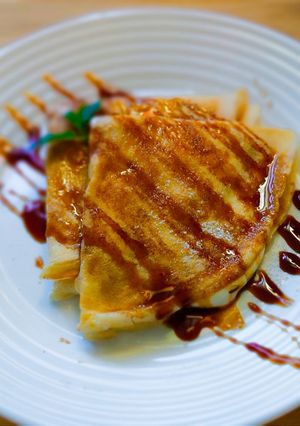 🥞 Narancsos-krémtúrókrémes palacsinta karamellöntettel recept fotója