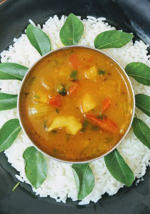 আলুর ডাল (aloor dal recipe in Bengali) রেসিপির প্রধান ছবি