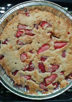 Una foto de Crustless fresh strawberry pie