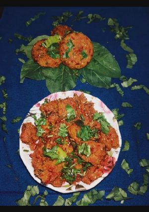 પાલક મુઠીયા (Palak Muthia Recipe In Gujarati) રેસીપી મુખ્ય ફોટો