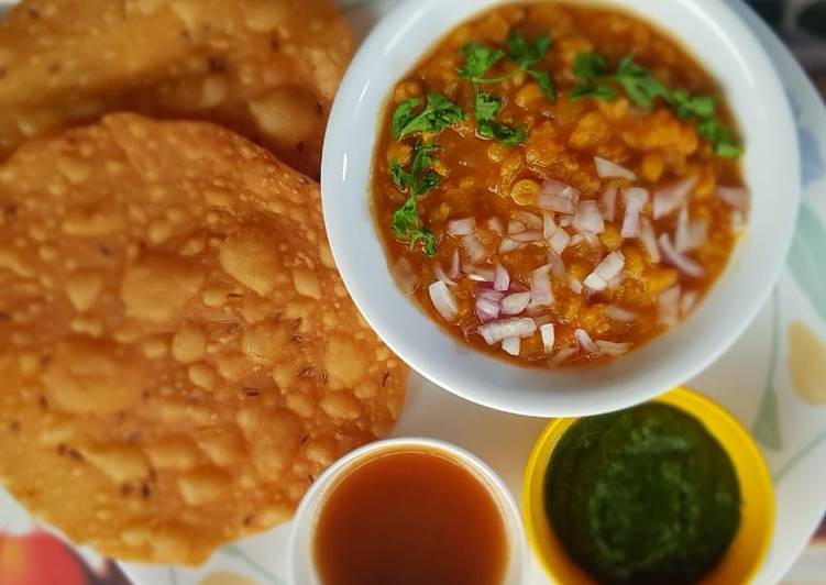 Recipe of Favorite Dal Pakwan