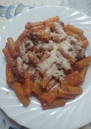 Una foto de Macarrones con chorizo
