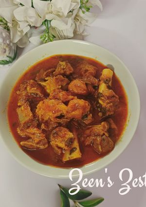 A picture of Kashmiri Wazwan Gosht Aloo Bukhara - Lamb with Dried Plums.