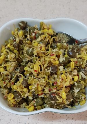 A picture of Sprouted grain stir fry.