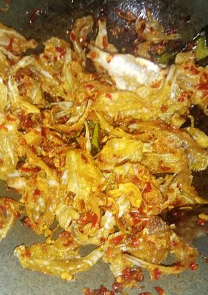 Foto resep Ikan asin kapas/bulu ayam pedas