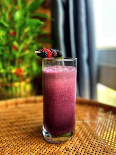 Hình của món Sinh Tố Dâu Tằm.