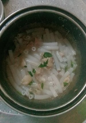 Hình của món Nui gạo nấu nước hầm xương.