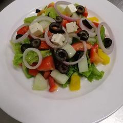 A picture of Greek salad.
