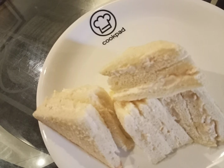 Easy Steps to Prepare Chicken spread sandwich which Delicious