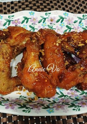 Hình của món Gà rán phủ sốt.