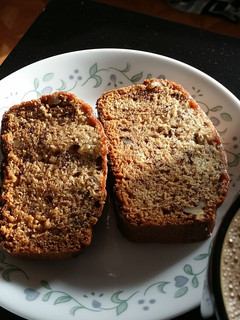 A picture of Date-n-walnut Loaf Cake.