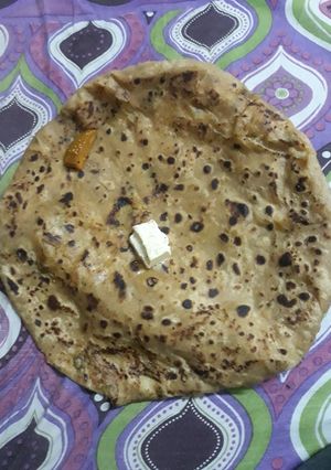 A picture of Aloo onion parantha.